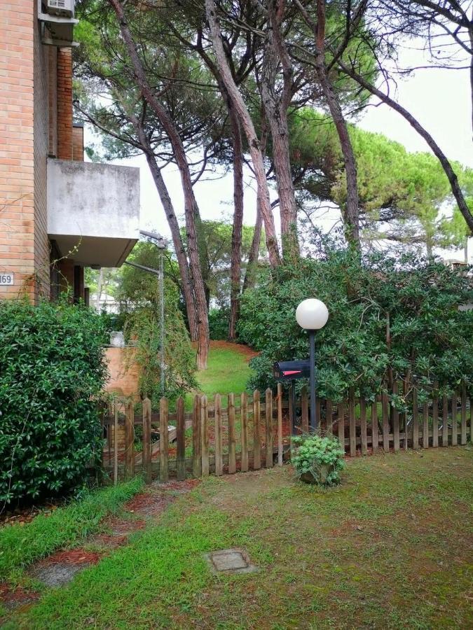 Villa A Schiera Raffinata Con Giardino Lignano Sabbiadoro Eksteriør billede